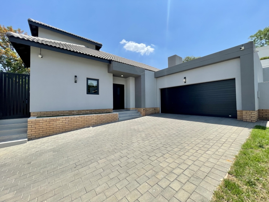 3 Bedroom Property for Sale in Bryanston Gauteng