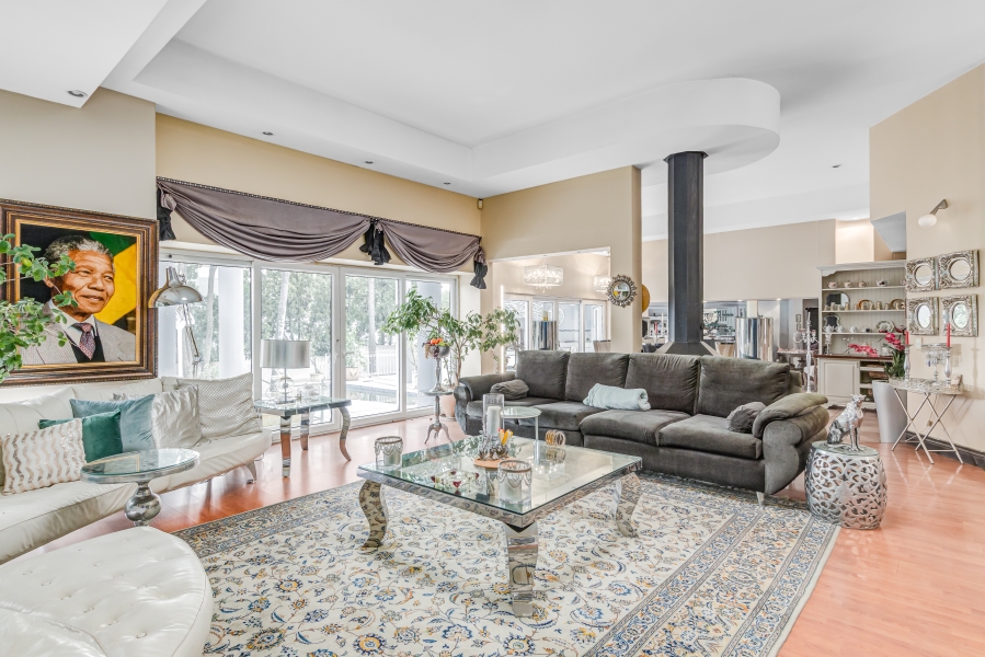 5 Bedroom Property for Sale in Dainfern Gauteng