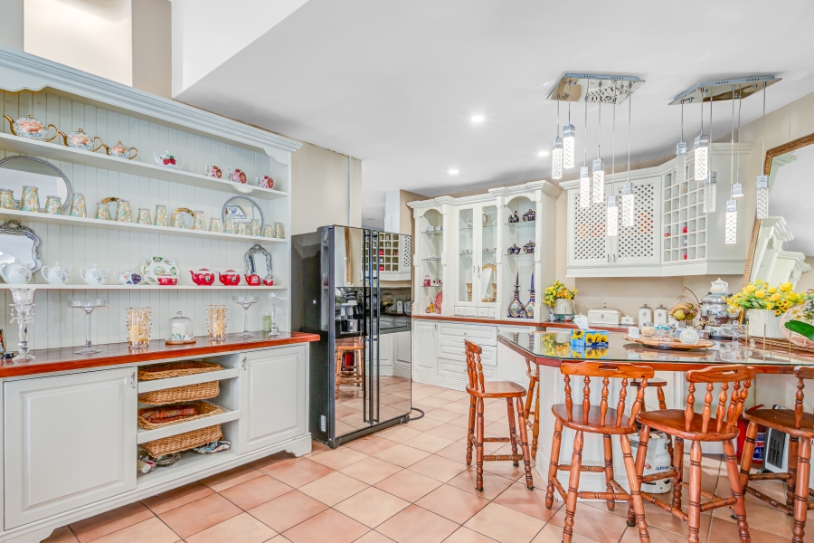 5 Bedroom Property for Sale in Dainfern Gauteng