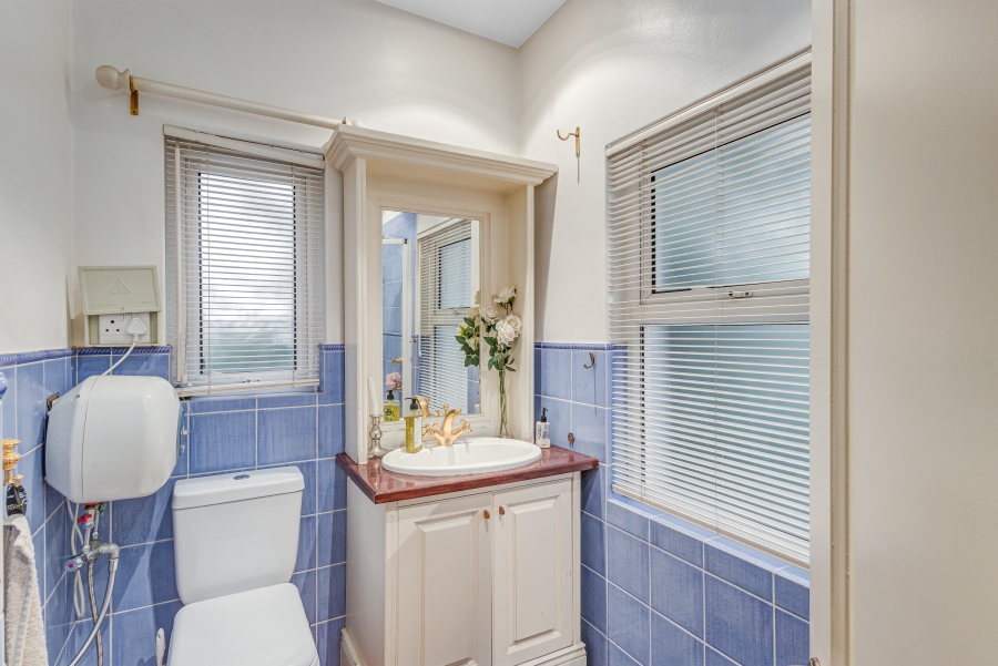 5 Bedroom Property for Sale in Dainfern Gauteng