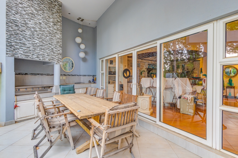 5 Bedroom Property for Sale in Dainfern Gauteng