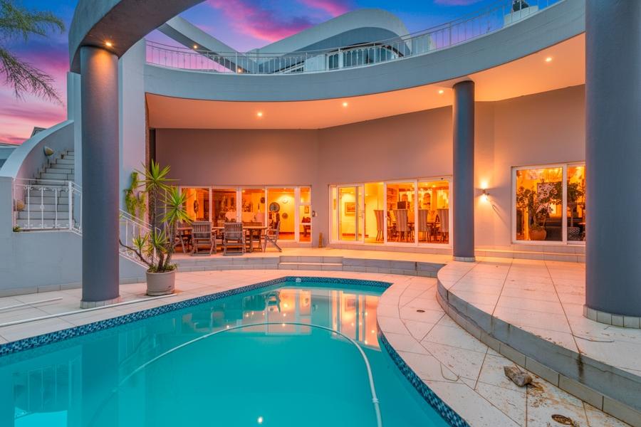 5 Bedroom Property for Sale in Dainfern Gauteng