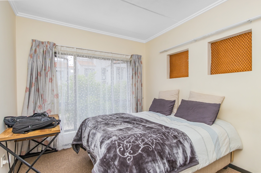 2 Bedroom Property for Sale in Bryanston Gauteng