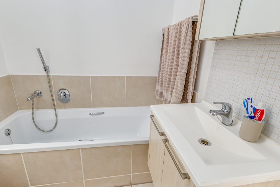 2 Bedroom Property for Sale in Bryanston Gauteng