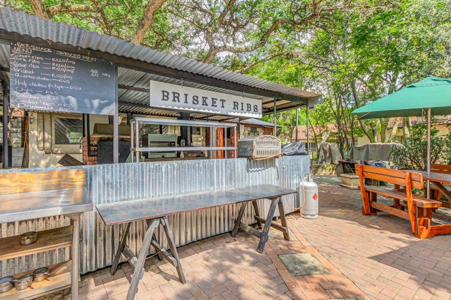 6 Bedroom Property for Sale in Magaliessig Gauteng