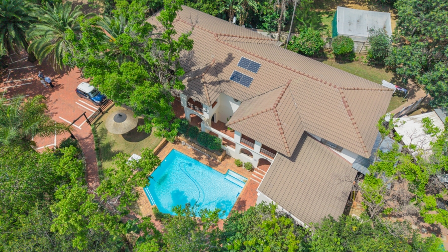 6 Bedroom Property for Sale in Magaliessig Gauteng