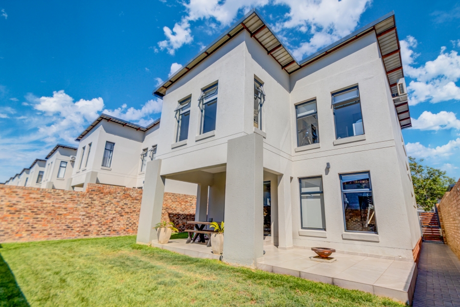 3 Bedroom Property for Sale in Kyalami Gauteng