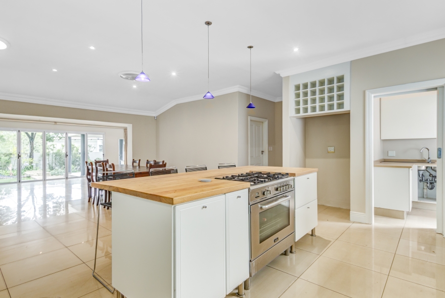 5 Bedroom Property for Sale in Bryanston Gauteng