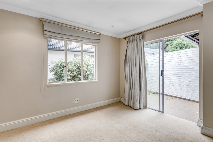 5 Bedroom Property for Sale in Bryanston Gauteng