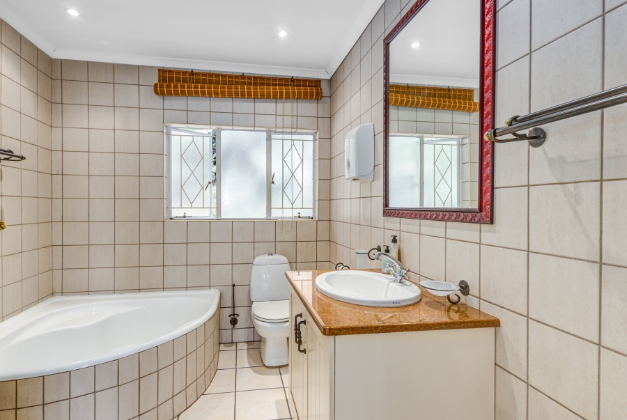 5 Bedroom Property for Sale in Bryanston Gauteng