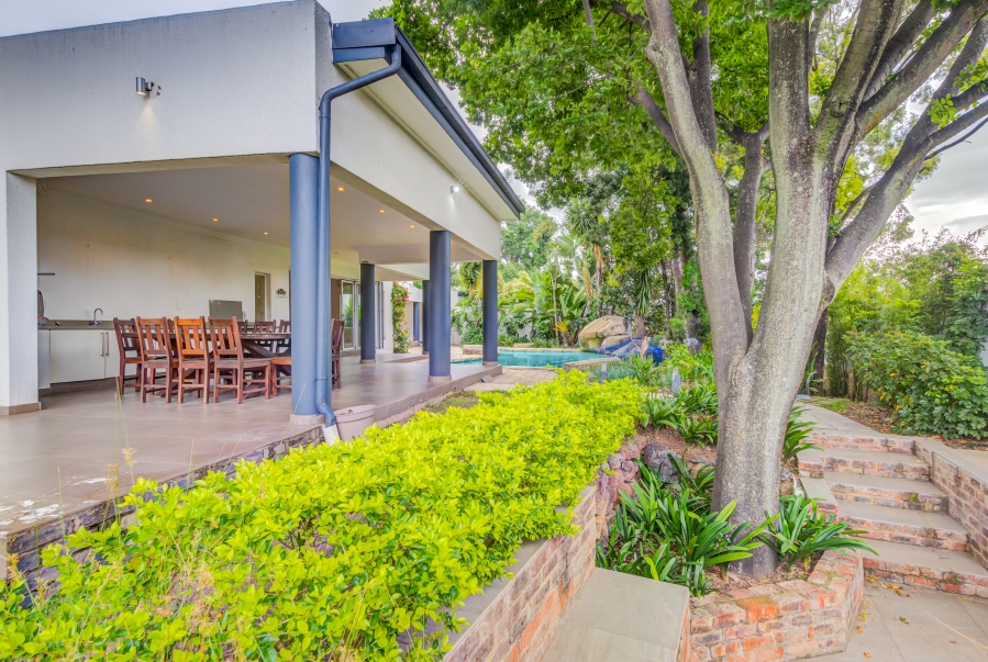 5 Bedroom Property for Sale in Bryanston Gauteng