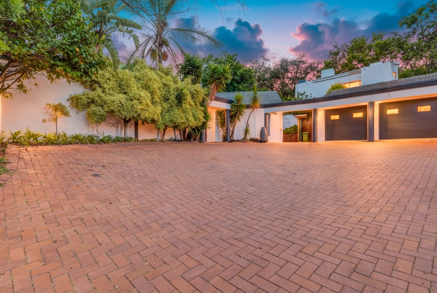 5 Bedroom Property for Sale in Bryanston Gauteng