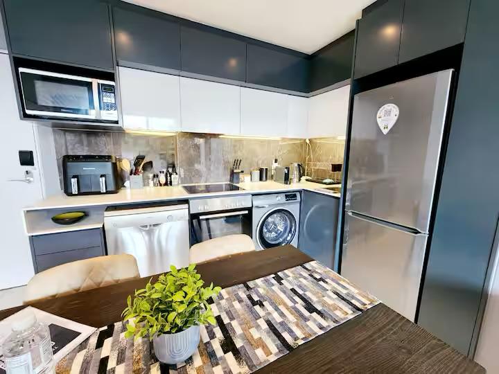 To Let 1 Bedroom Property for Rent in Sandown Gauteng