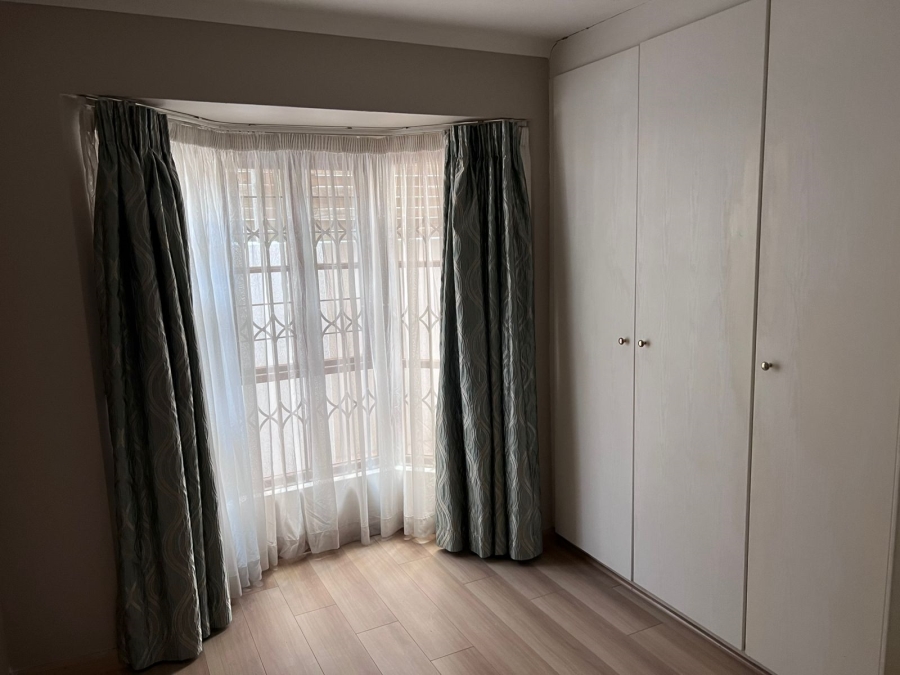 2 Bedroom Property for Sale in Rivonia Gauteng