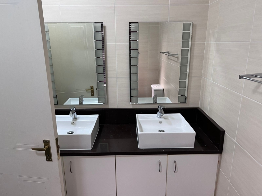 2 Bedroom Property for Sale in Rivonia Gauteng