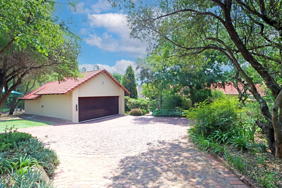 3 Bedroom Property for Sale in Chartwell Gauteng