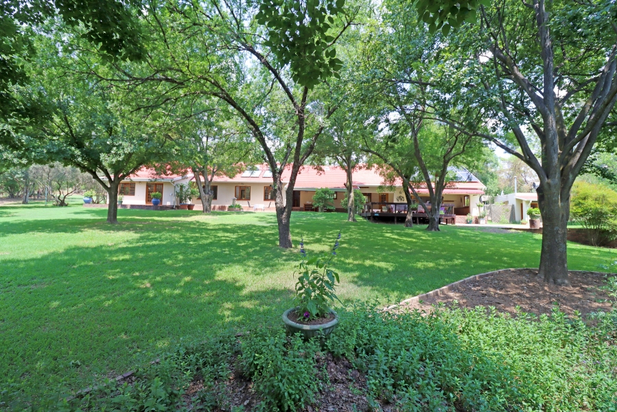 3 Bedroom Property for Sale in Chartwell Gauteng