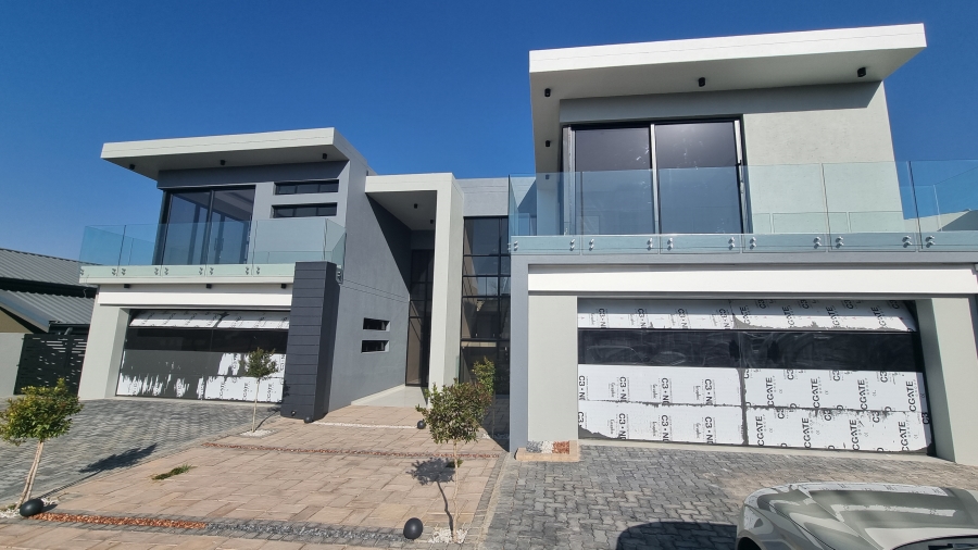 6 Bedroom Property for Sale in Silverwoods Country Estate Gauteng