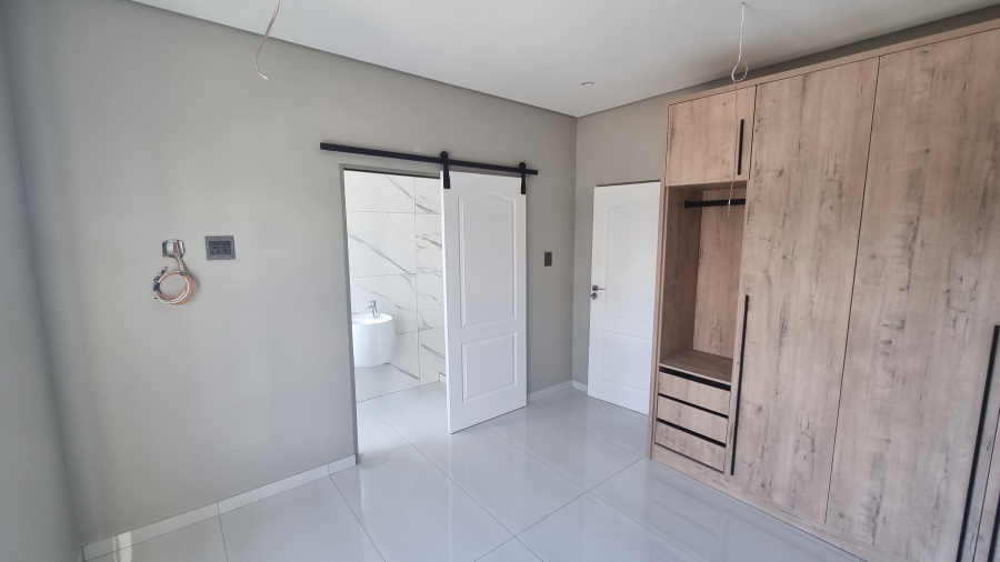 6 Bedroom Property for Sale in Silverwoods Country Estate Gauteng