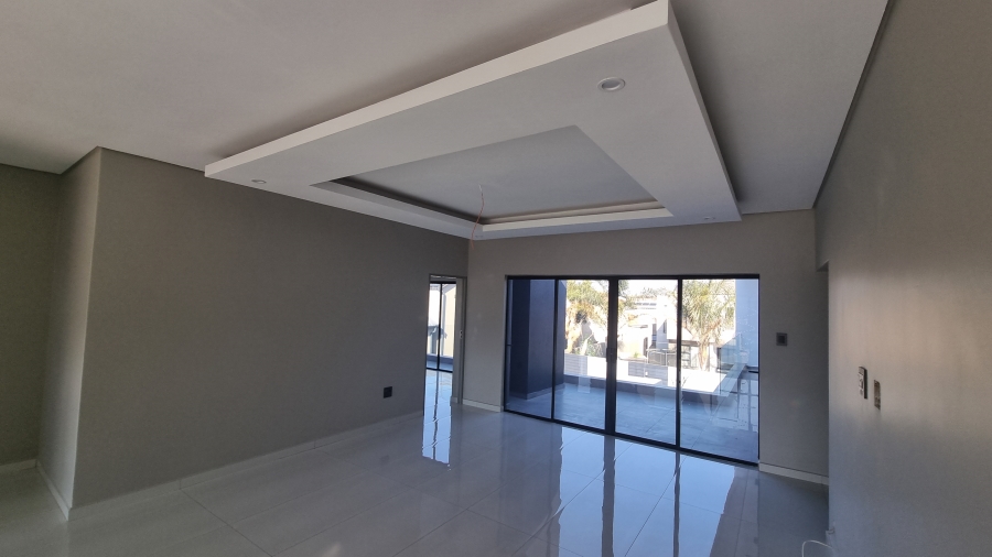 6 Bedroom Property for Sale in Silverwoods Country Estate Gauteng