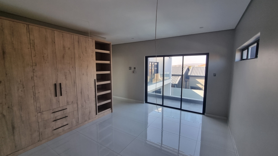 6 Bedroom Property for Sale in Silverwoods Country Estate Gauteng