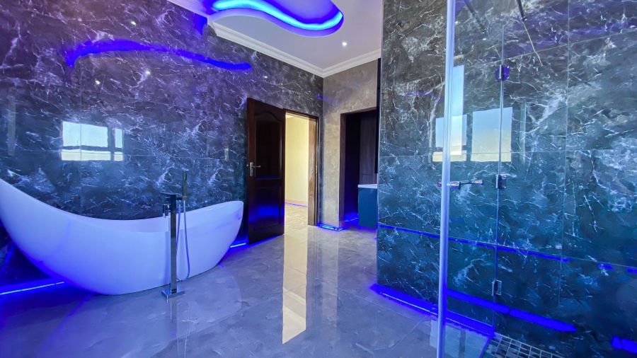 7 Bedroom Property for Sale in Blue Valley Golf Estate Gauteng
