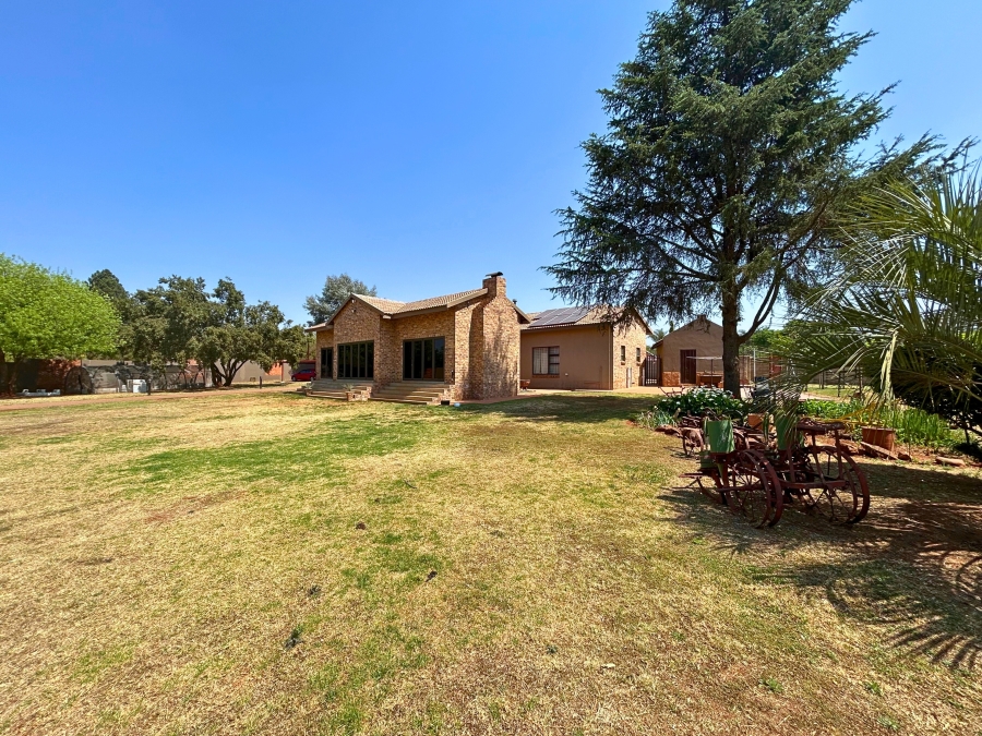 11 Bedroom Property for Sale in Gerardsville Gauteng