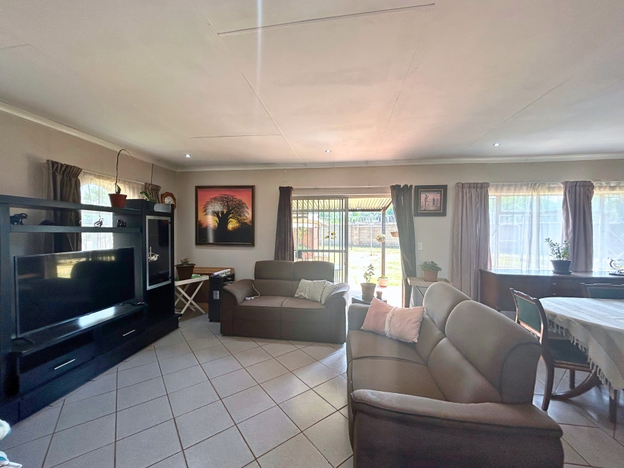 11 Bedroom Property for Sale in Gerardsville Gauteng