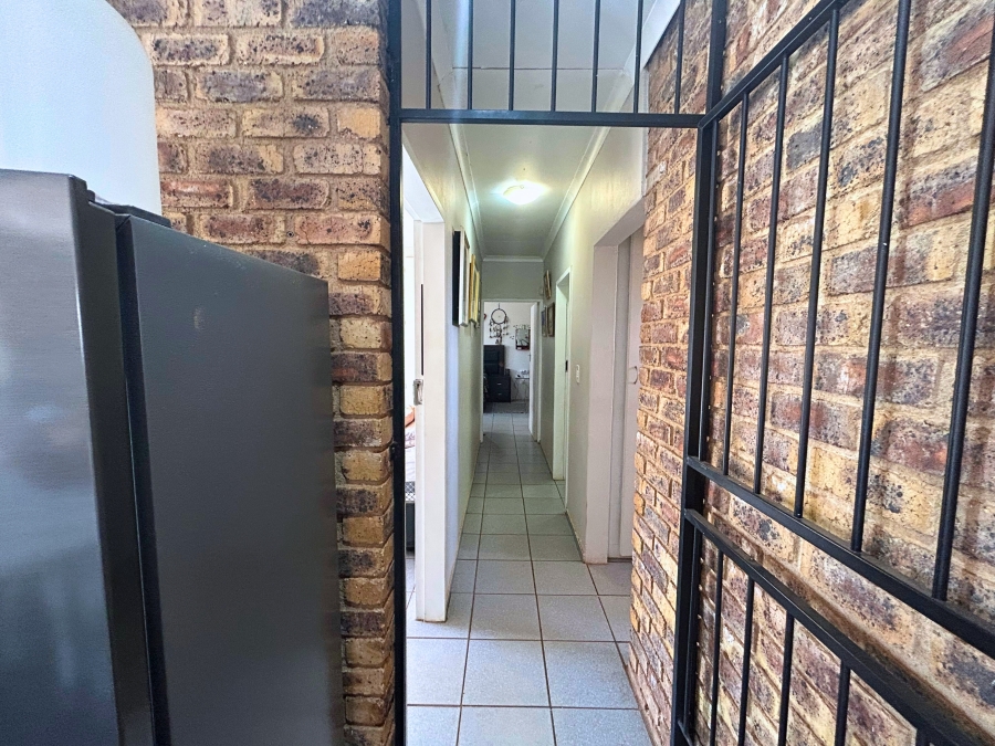 11 Bedroom Property for Sale in Gerardsville Gauteng