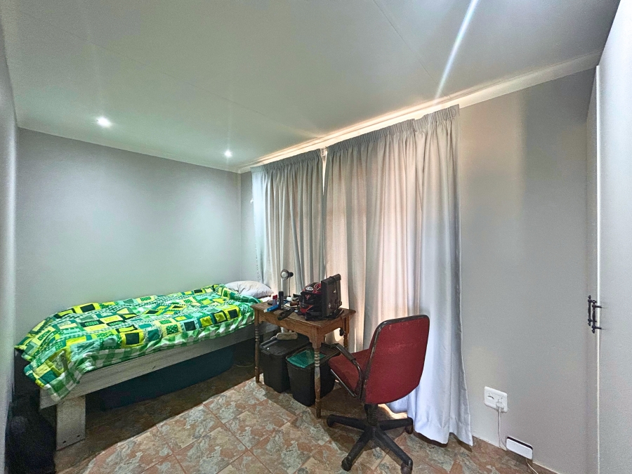 11 Bedroom Property for Sale in Gerardsville Gauteng