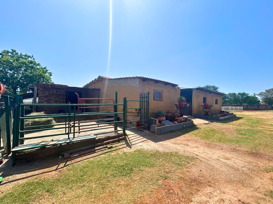 11 Bedroom Property for Sale in Gerardsville Gauteng