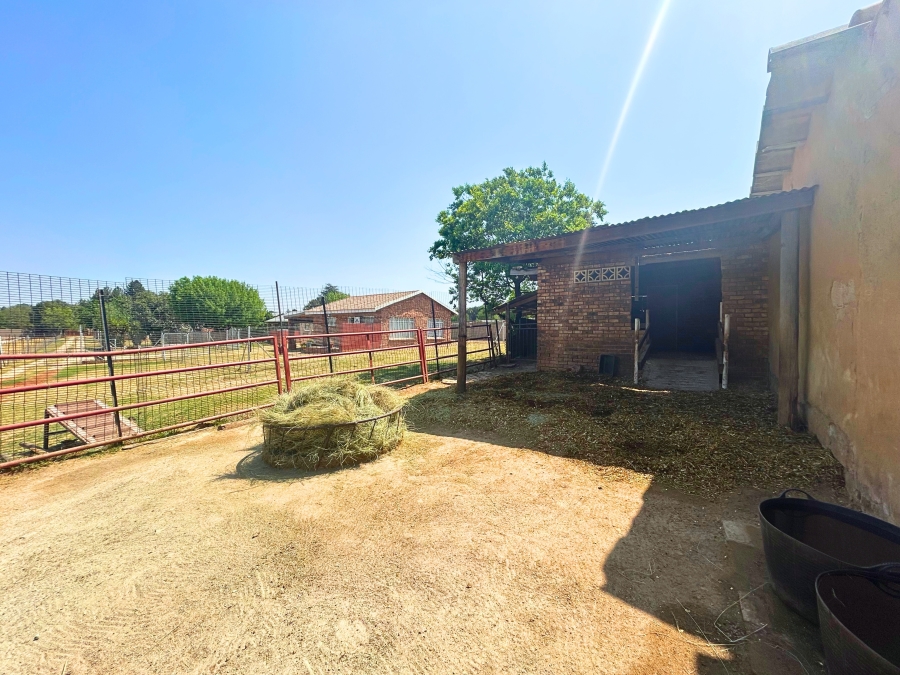 11 Bedroom Property for Sale in Gerardsville Gauteng