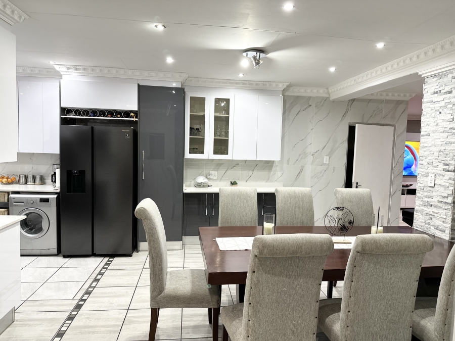 3 Bedroom Property for Sale in Amandasig Gauteng
