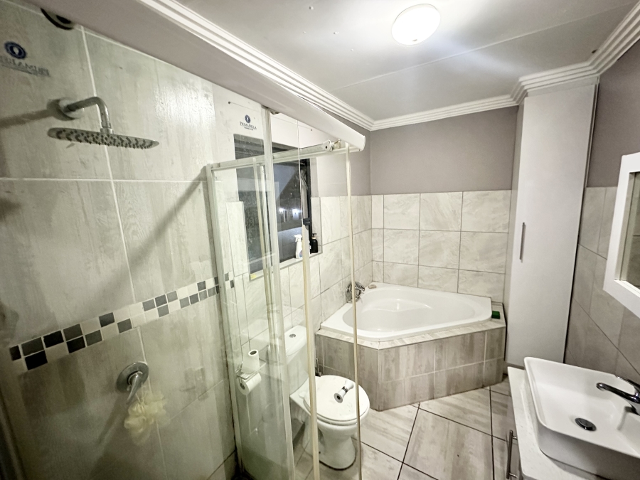 3 Bedroom Property for Sale in Amandasig Gauteng