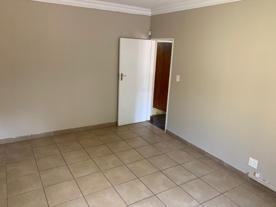 To Let commercial Property for Rent in Clubview Gauteng