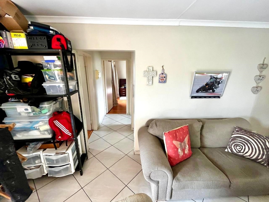 2 Bedroom Property for Sale in Ravenswood Gauteng
