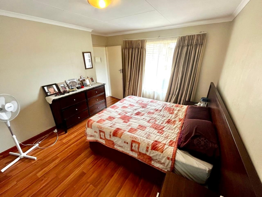 2 Bedroom Property for Sale in Ravenswood Gauteng