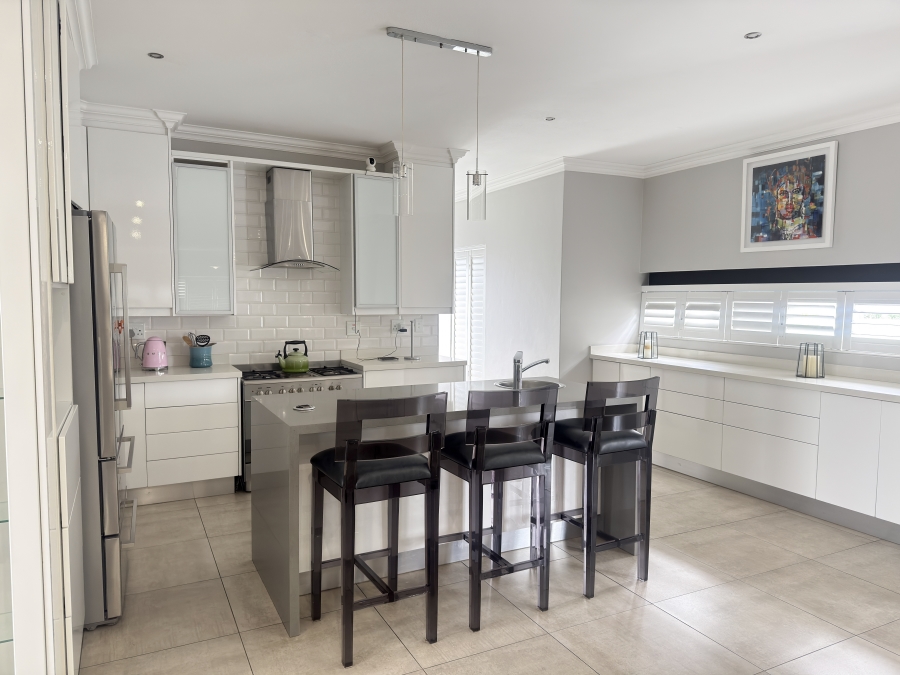 4 Bedroom Property for Sale in Midstream Ridge Gauteng