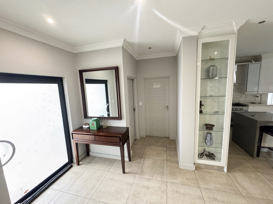 4 Bedroom Property for Sale in Midstream Ridge Gauteng