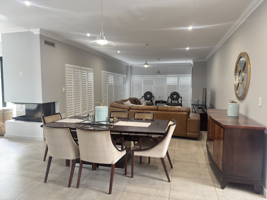 4 Bedroom Property for Sale in Midstream Ridge Gauteng