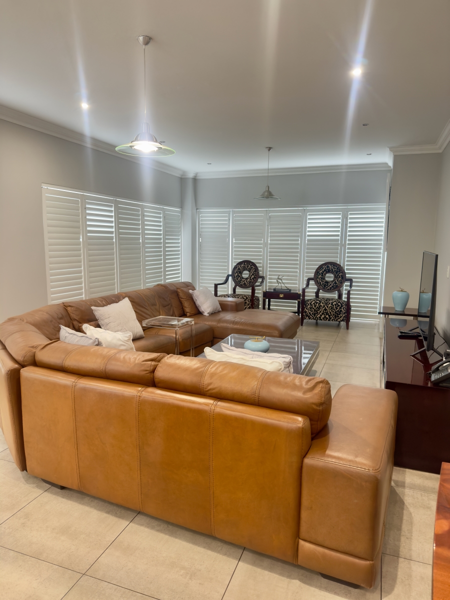 4 Bedroom Property for Sale in Midstream Ridge Gauteng