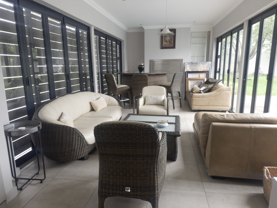 4 Bedroom Property for Sale in Midstream Ridge Gauteng