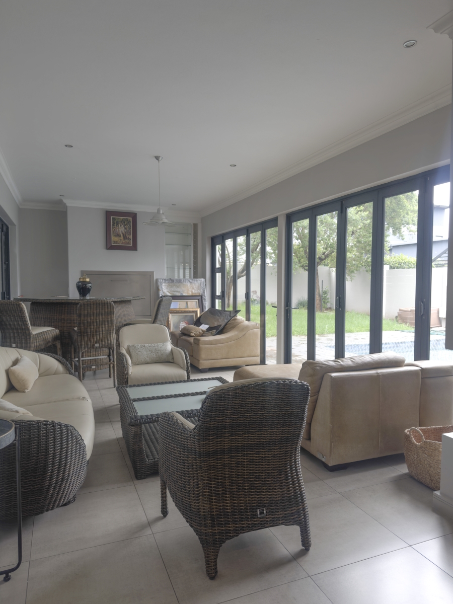 4 Bedroom Property for Sale in Midstream Ridge Gauteng