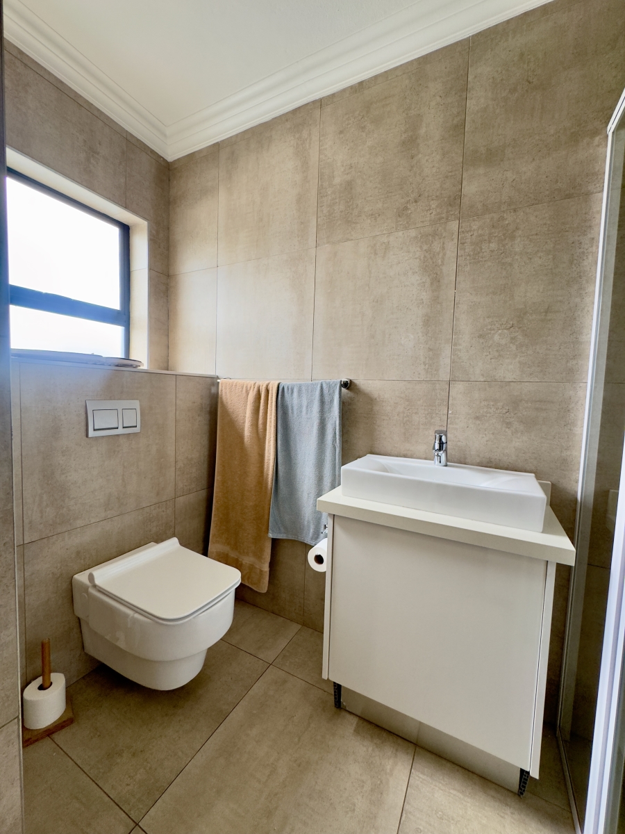 4 Bedroom Property for Sale in Midstream Ridge Gauteng