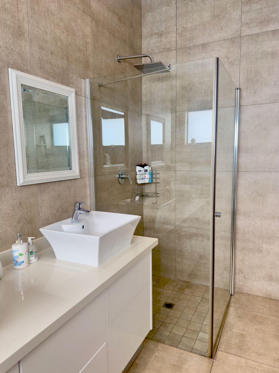 4 Bedroom Property for Sale in Midstream Ridge Gauteng