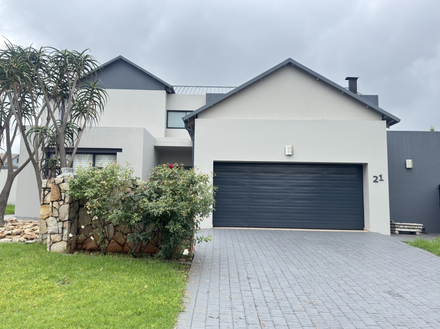 4 Bedroom Property for Sale in Midstream Ridge Gauteng