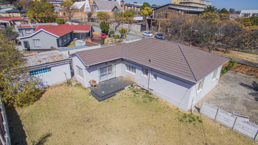 3 Bedroom Property for Sale in Edenvale Central Gauteng