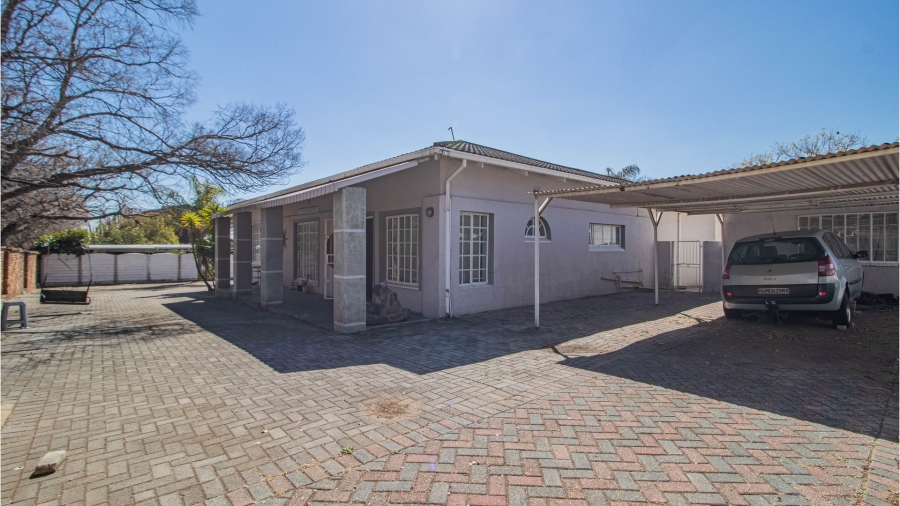3 Bedroom Property for Sale in Edenvale Central Gauteng