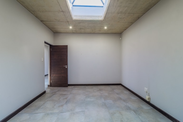 1 Bedroom Property for Sale in Menlo Park Gauteng