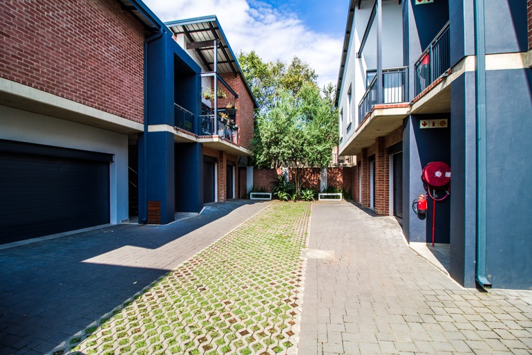 1 Bedroom Property for Sale in Menlo Park Gauteng